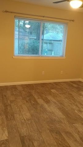 9 N Deerfoot Circle, The Woodlands, TX 77380