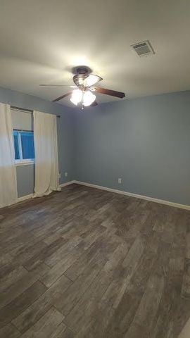 9 N Deerfoot Circle, The Woodlands, TX 77380