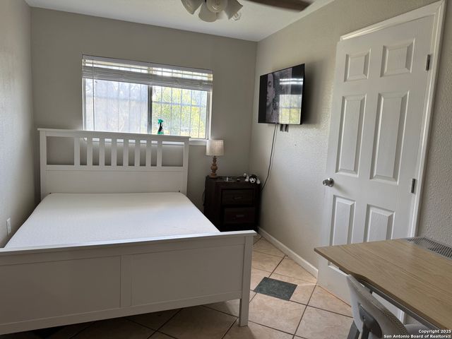 1240 Rice Rd, San Antonio, TX 78220