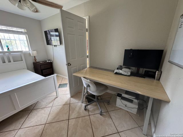 1240 Rice Rd, San Antonio, TX 78220