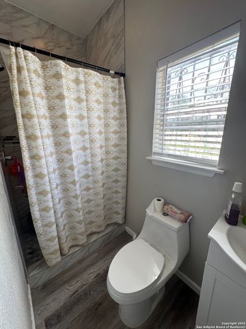 1240 Rice Rd, San Antonio, TX 78220