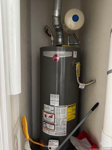 1240 Rice Rd, San Antonio, TX 78220