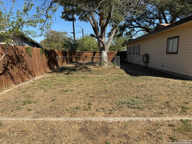 1240 Rice Rd, San Antonio, TX 78220