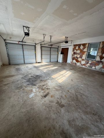 1240 Rice Rd, San Antonio, TX 78220