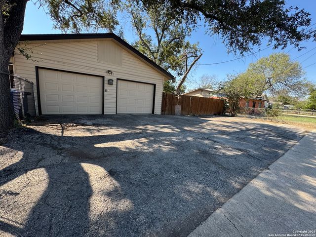 1240 Rice Rd, San Antonio, TX 78220
