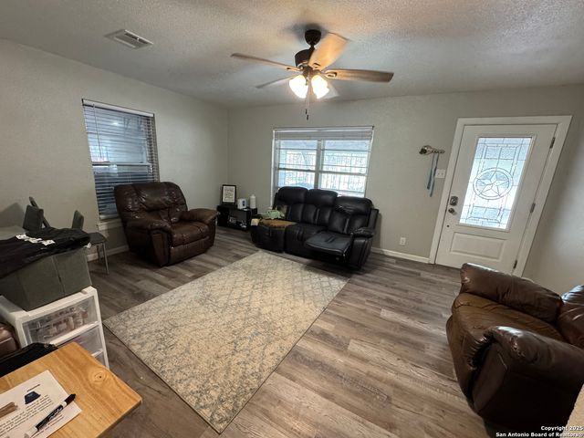 1240 Rice Rd, San Antonio, TX 78220