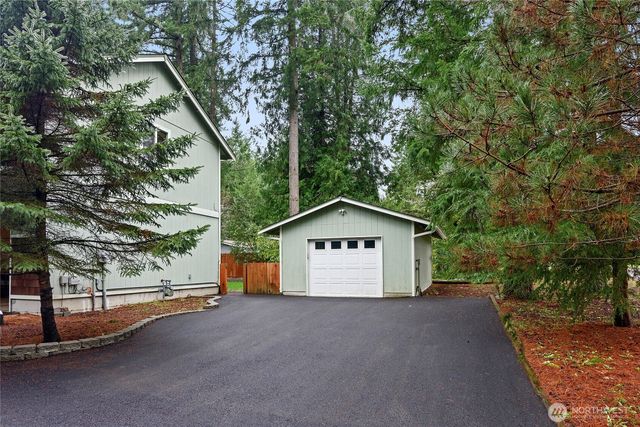 11801 Old Frontier Road NW, Silverdale, WA 98383