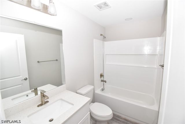 2397 Nantucket TER, North Port, FL 34286
