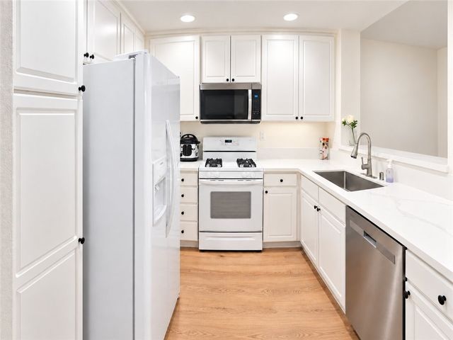 418 Timberwood, Irvine, CA 92620