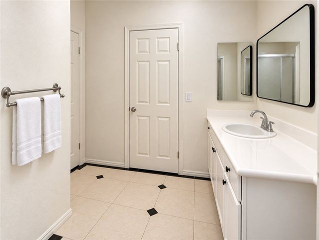 418 Timberwood, Irvine, CA 92620