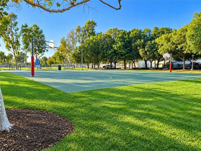 418 Timberwood, Irvine, CA 92620