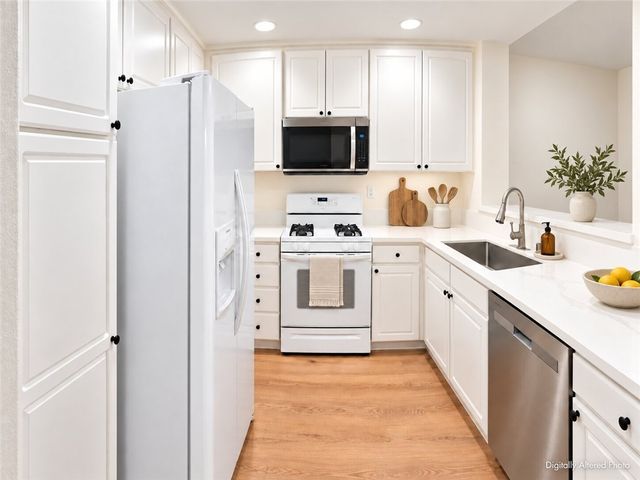 418 Timberwood, Irvine, CA 92620