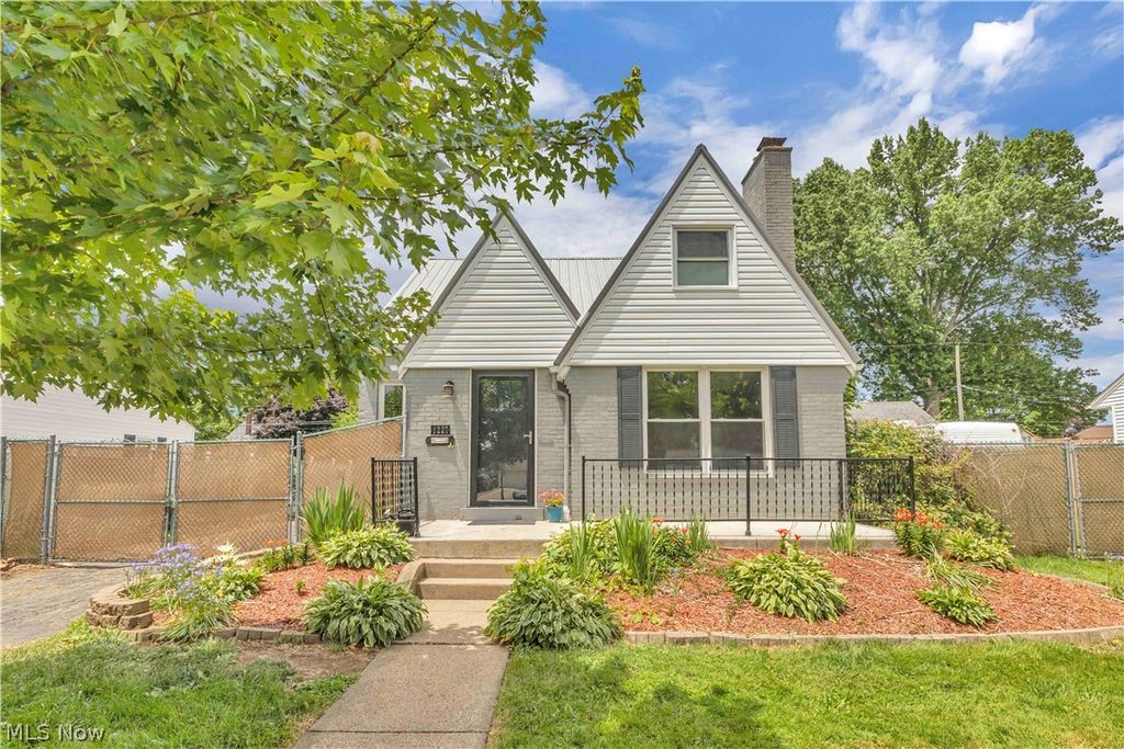 1227 Manor Avenue SW, Canton, OH 44710