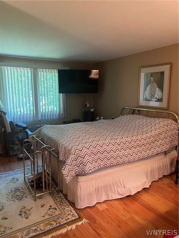 5230 Paddock, Lewiston, NY 14092