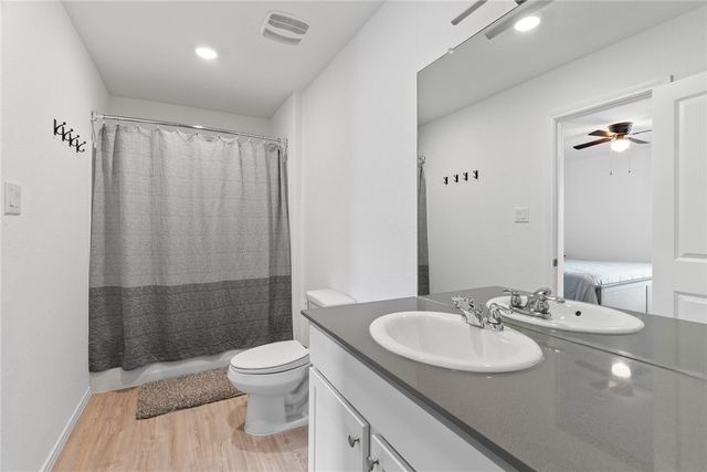 7801 Wonder Woman Dr, Corpus Christi, TX 78414