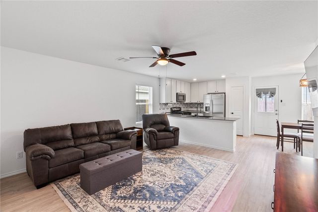 7801 Wonder Woman Dr, Corpus Christi, TX 78414