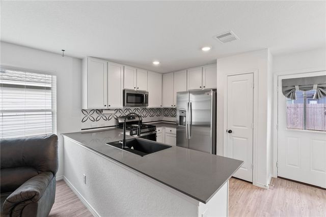 7801 Wonder Woman Dr, Corpus Christi, TX 78414