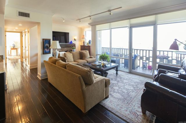 700 E 9th 10M Street, Little Rock, AR 72202