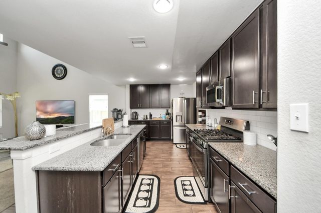 2643 Ridgeback Drive, Rosenberg, TX 77471