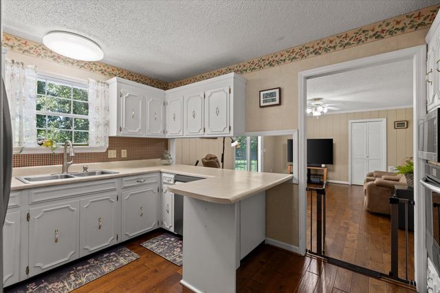 445 Brow Road, Trenton, GA 30752