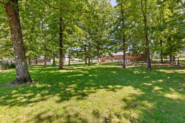 445 Brow Road, Trenton, GA 30752