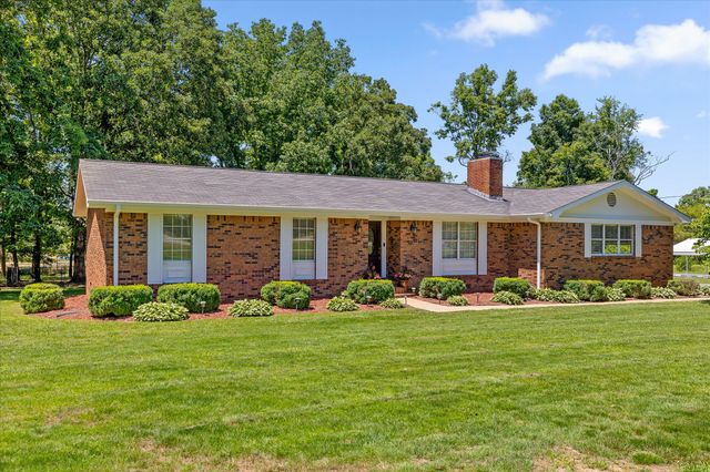 445 Brow Road, Trenton, GA 30752
