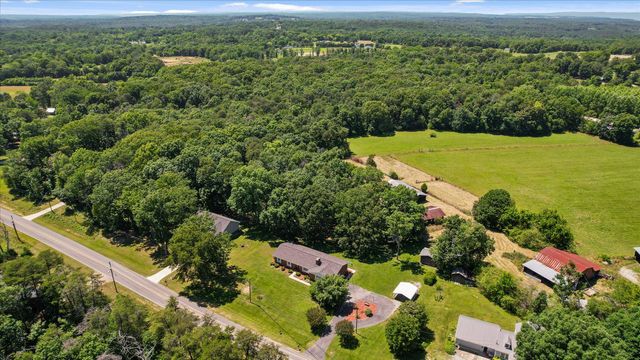 445 Brow Road, Trenton, GA 30752