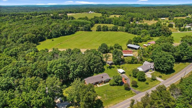 445 Brow Road, Trenton, GA 30752