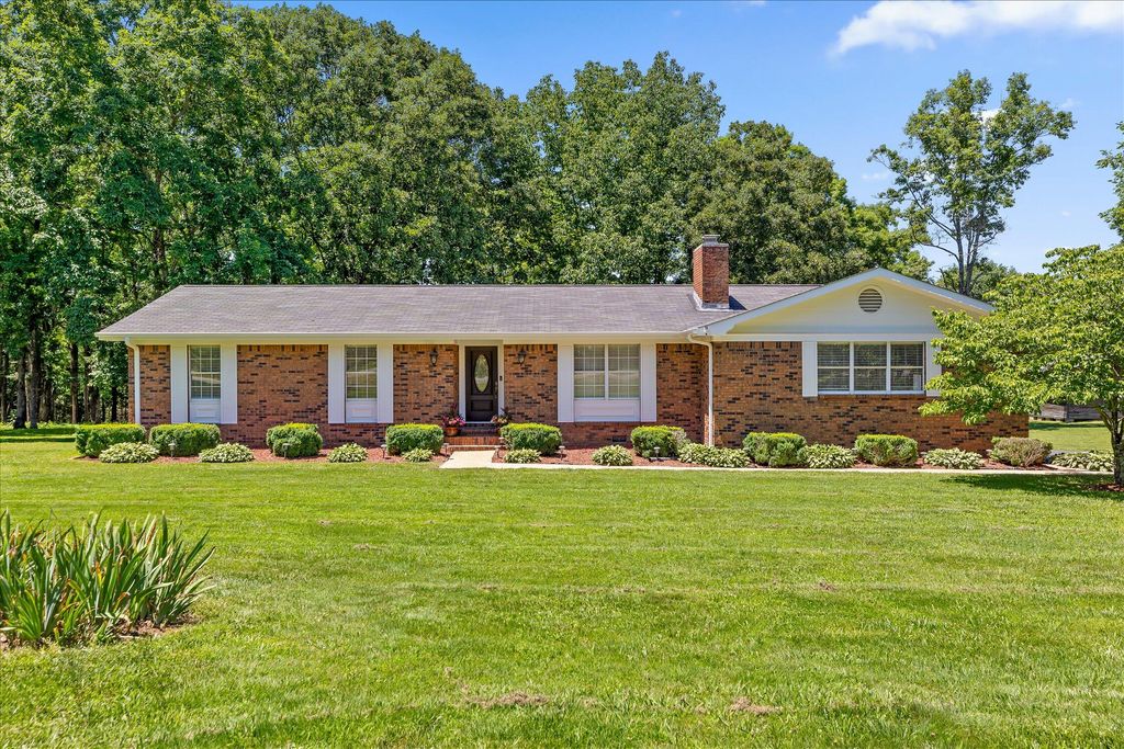 445 Brow Road, Trenton, GA 30752