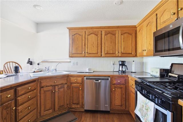 22646 Washington Avenue, Spring Hill, KS 66083