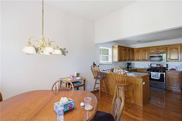 22646 Washington Avenue, Spring Hill, KS 66083