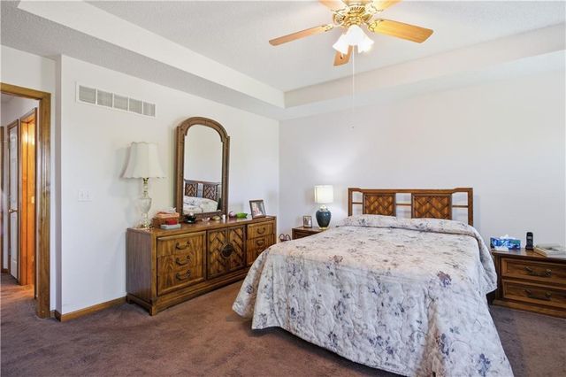 22646 Washington Avenue, Spring Hill, KS 66083