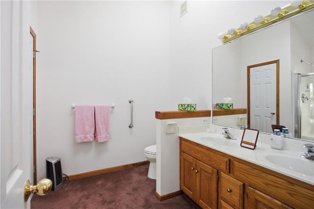 22646 Washington Avenue, Spring Hill, KS 66083
