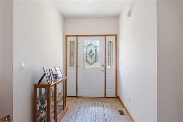 22646 Washington Avenue, Spring Hill, KS 66083