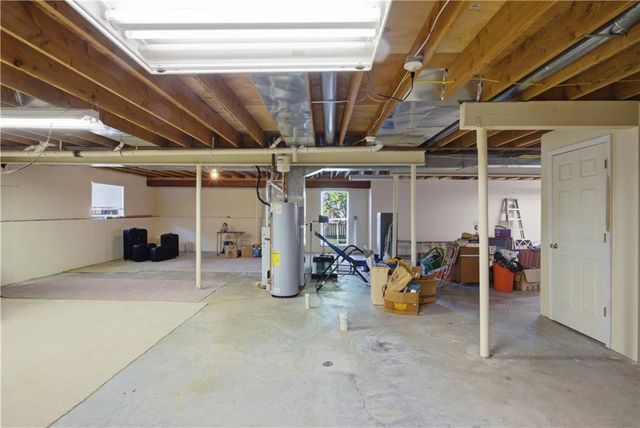 22646 Washington Avenue, Spring Hill, KS 66083