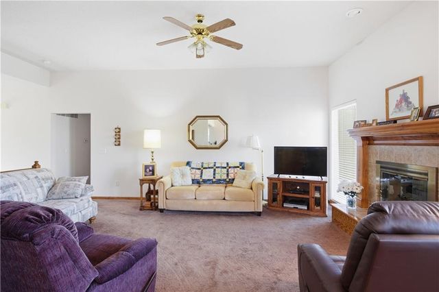 22646 Washington Avenue, Spring Hill, KS 66083