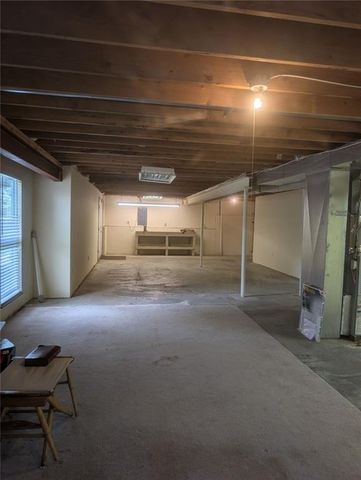 22646 Washington Avenue, Spring Hill, KS 66083
