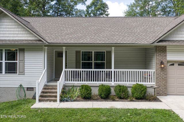 719 Taopi Lane, Crossville, TN 38572