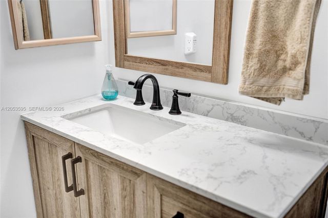 208 Greenbrier C 208, West Palm Beach, FL 33417