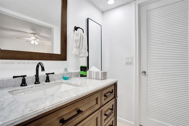 208 Greenbrier C 208, West Palm Beach, FL 33417