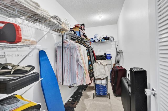 208 Greenbrier C 208, West Palm Beach, FL 33417