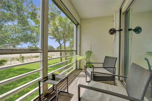 208 Greenbrier C 208, West Palm Beach, FL 33417
