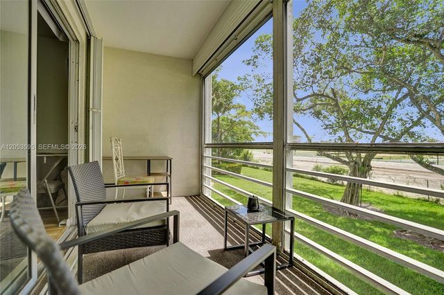 208 Greenbrier C 208, West Palm Beach, FL 33417