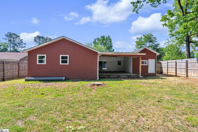 2601 E Lee Road, Taylors, SC 29687
