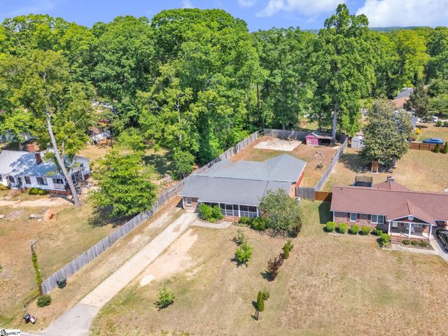 2601 E Lee Road, Taylors, SC 29687