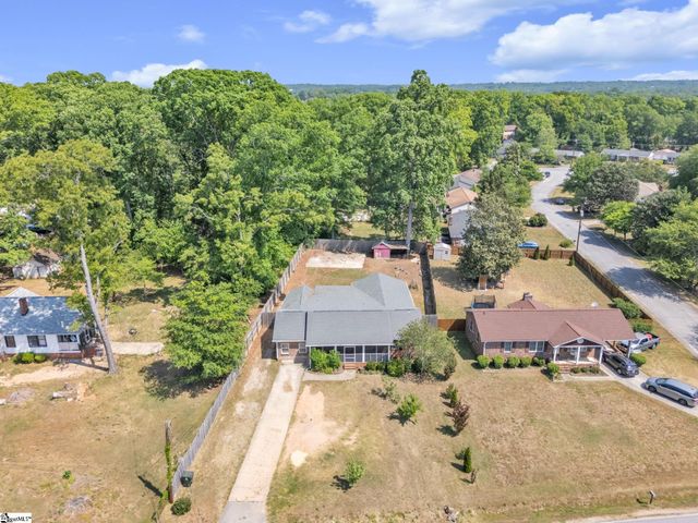 2601 E Lee Road, Taylors, SC 29687