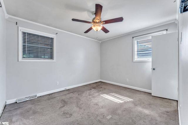 2601 E Lee Road, Taylors, SC 29687