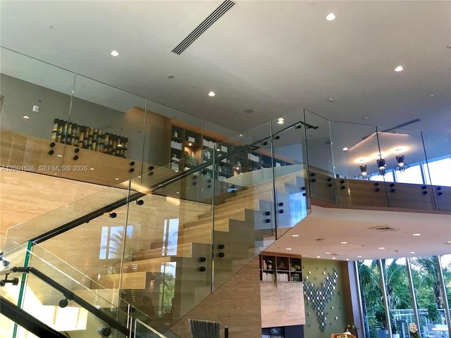 16385 Biscayne Blvd. 1902, North Miami Beach, FL 33160