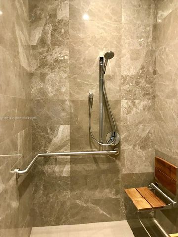 16385 Biscayne Blvd. 1902, North Miami Beach, FL 33160