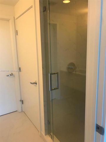 16385 Biscayne Blvd. 1902, North Miami Beach, FL 33160